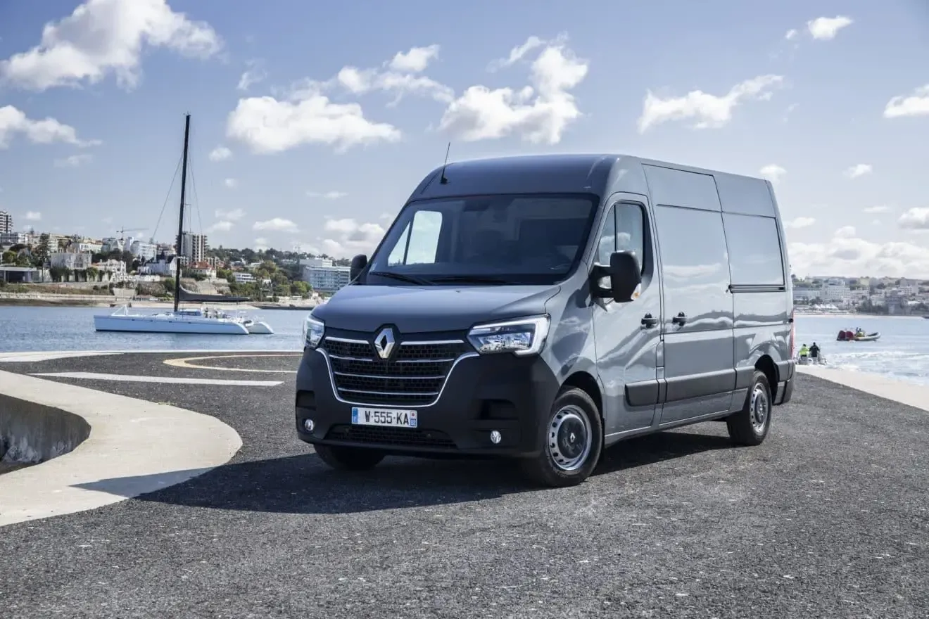 Renault-master-extra.webp